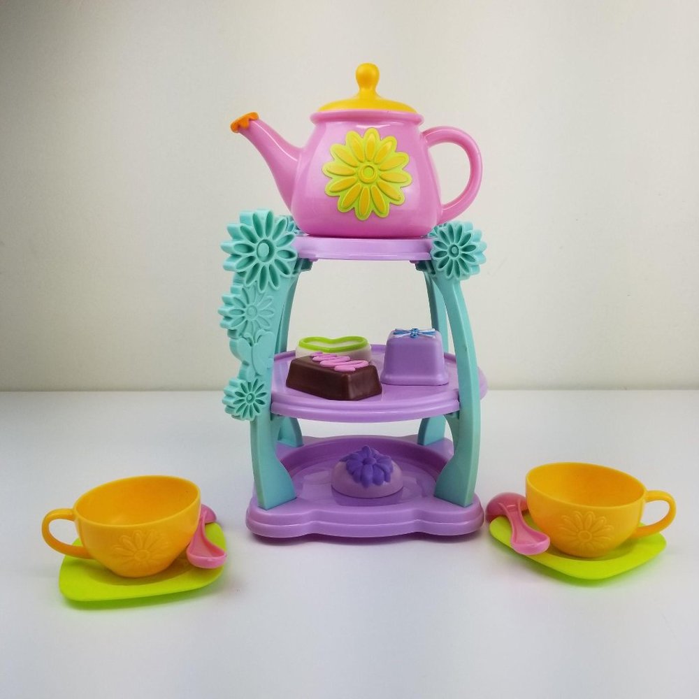 Fisher Price Petit four Tea Set Pretend Play Party